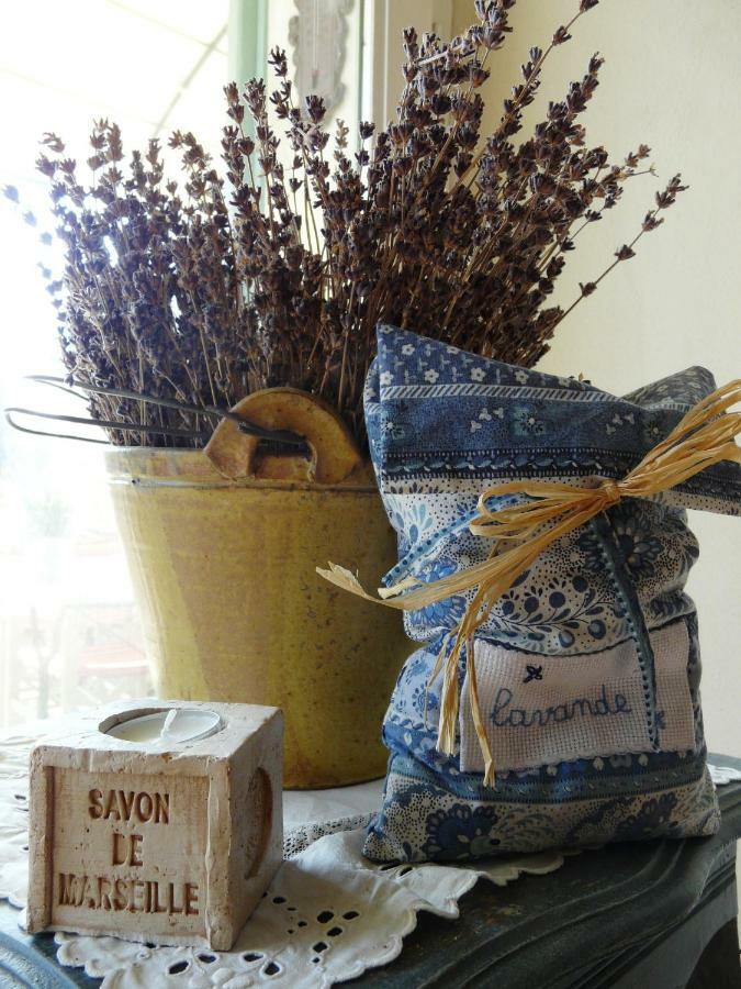 Bed and Breakfast La Capucine Lagnes Exterior foto